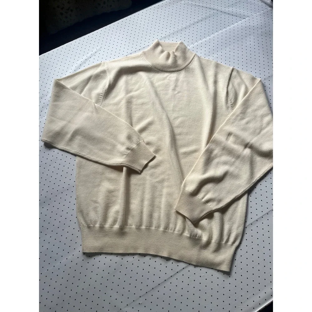 Jos. A. Bank Signature Collection Merino Wool Turtleneck Sweater Cream Ivory M